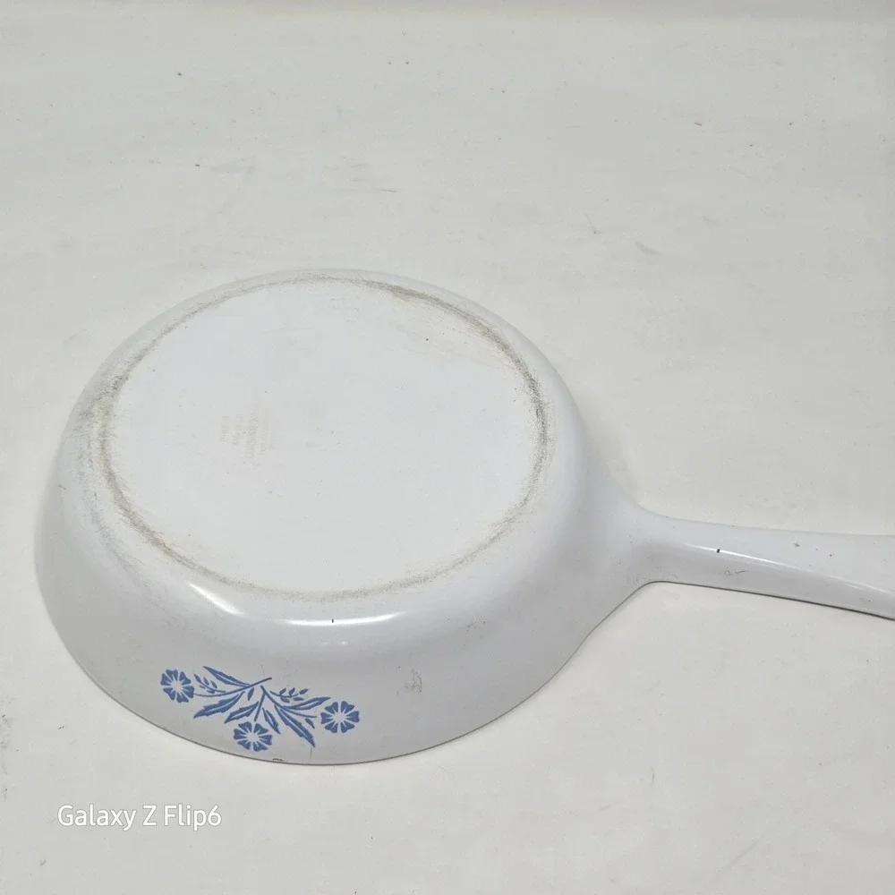 Vintage Corning Ware Blue Cornflower 6.5 Inch Skillet P-83- Range Microwave Safe